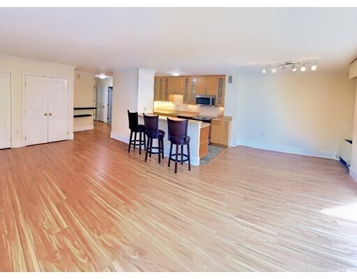 Building Photo - 50 Longwood Ave