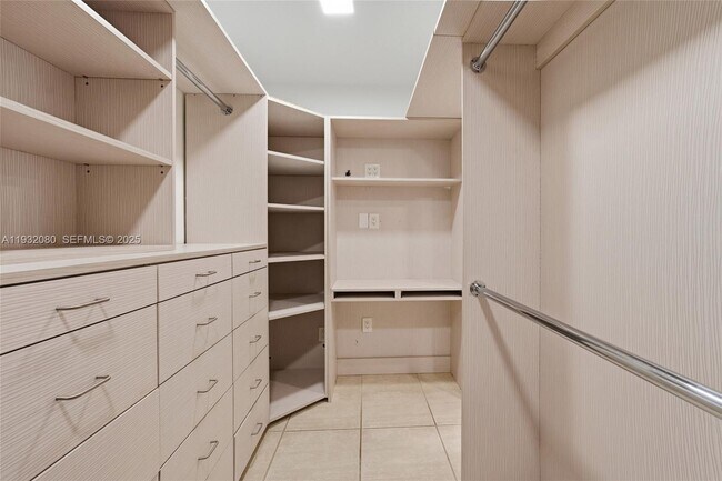 Building Photo - 101 Ocean Ln Dr