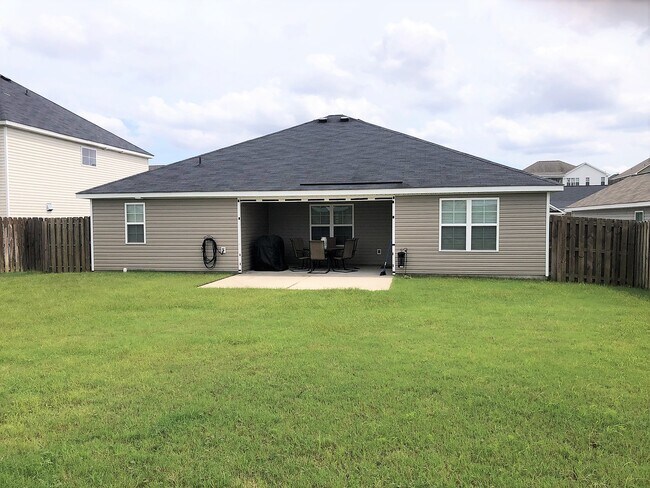 Building Photo - 7054 Summerton Dr