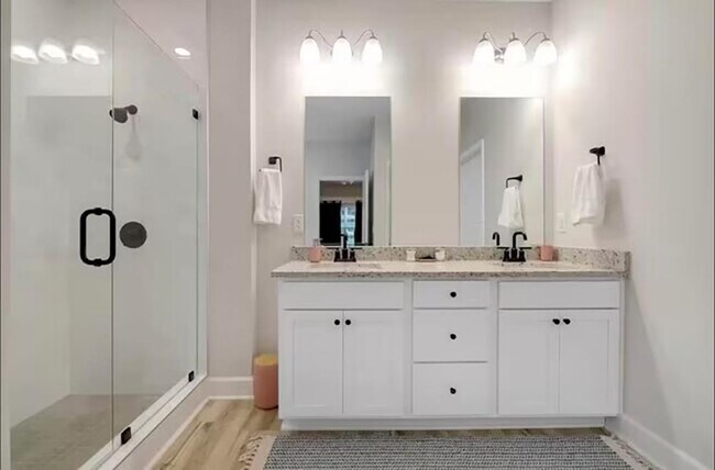 Building Photo - 2047 Hansel Hl Dr