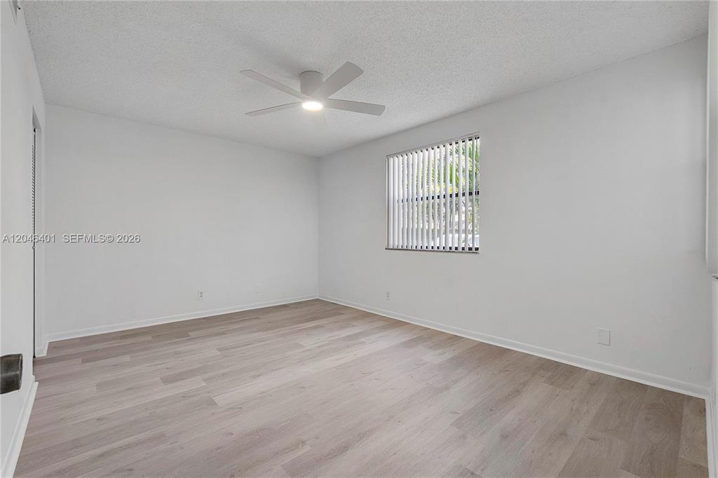 Building Photo - 5661 Riverside Dr