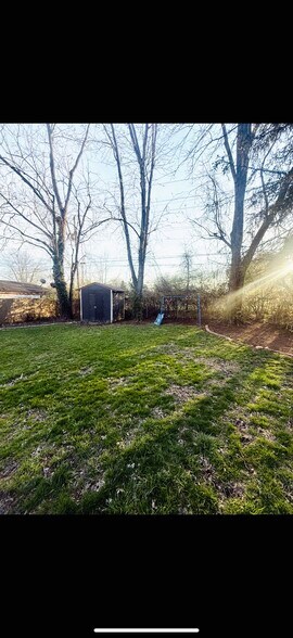 Building Photo - 1611 Vilardo Ln