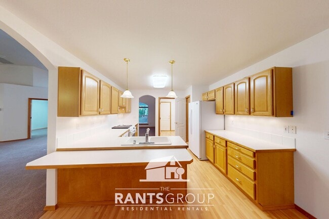 Building Photo - Spacious 3-Bed / 2-Bath Home on 2.5 Private Acres – Cooper Point