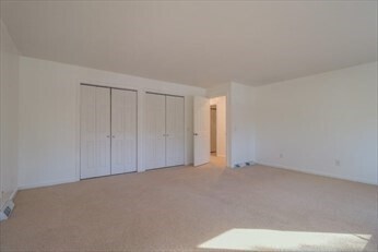 Building Photo - 2 Pine Grove Dr