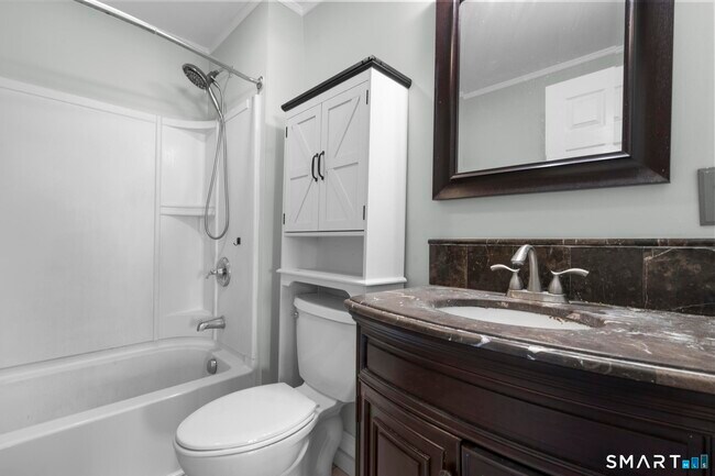 Building Photo - 712 Madison Ave