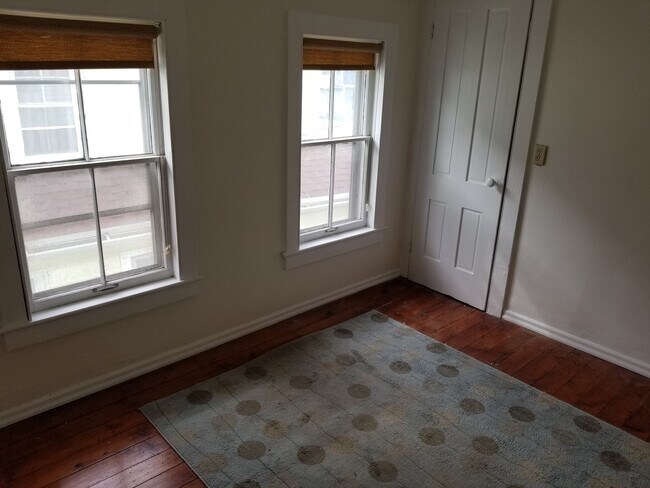 bedroom - 42 Spring Forest Ave