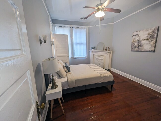 Building Photo - 5107 Dryades St