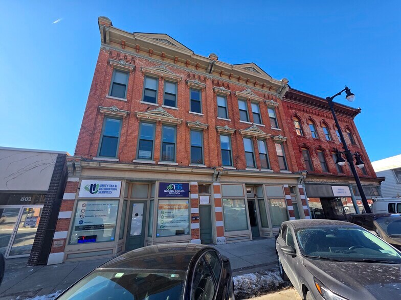 Exterior- Apt A is the middle left unit - 809A N Salina St