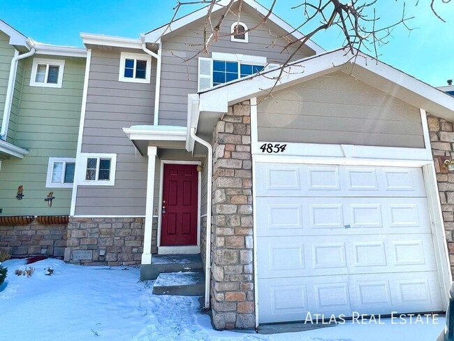 Primary Photo - 4854 Crystal St