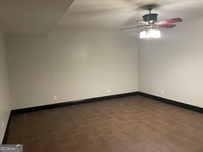 Building Photo - 612 Graystone Ct
