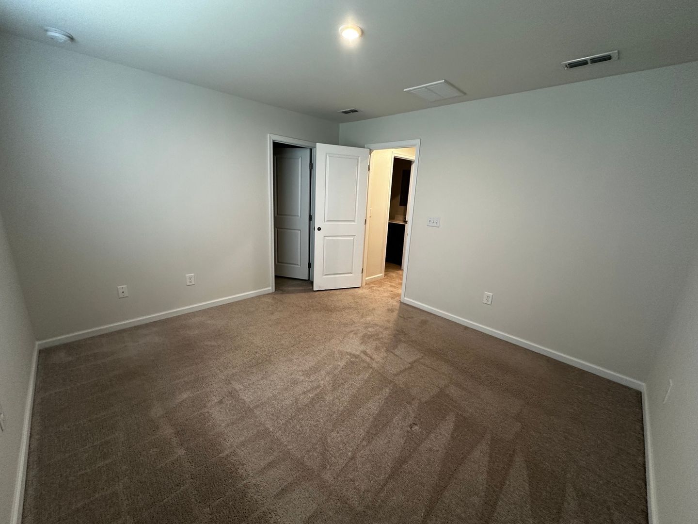 Building Photo - 24 Tidworth Dr