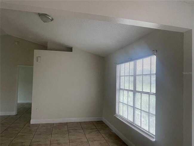 Building Photo - 820 Blanc Ct