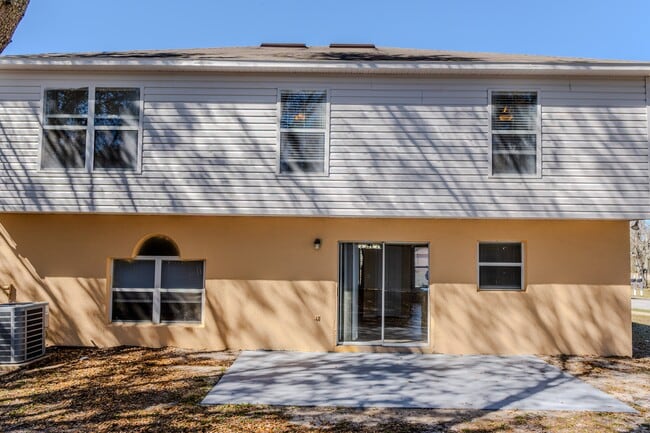 Building Photo - 274 Curtis Ave