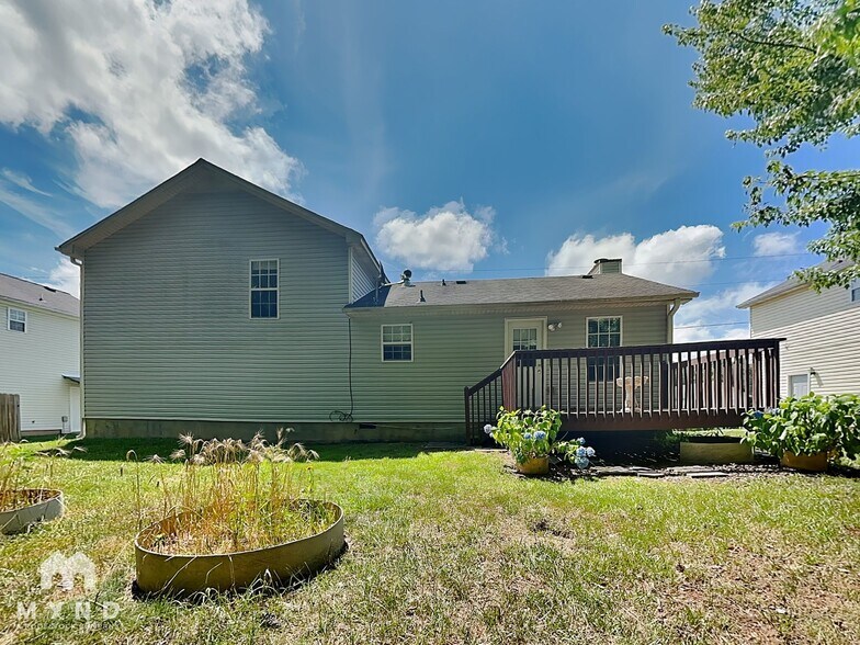 Building Photo - 413 River Trace Dr