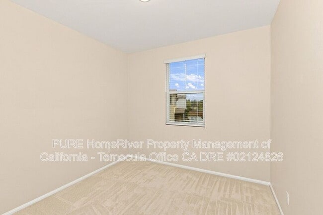 Building Photo - 40702 Birchfield Dr