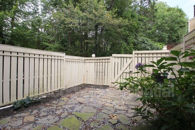 Building Photo - 11916 Fieldthorn Ct