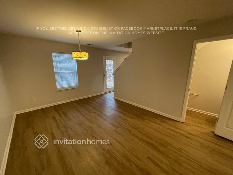 Building Photo - 6528 Pennacook Dr