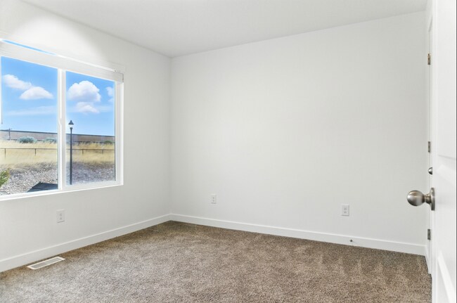 Building Photo - 1605 S Windy Rdg Dr