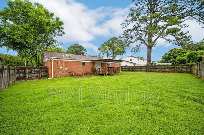 Building Photo - 5389 Susquehanna Dr