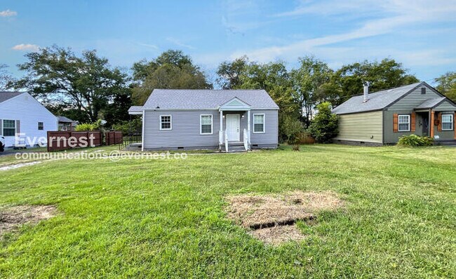 Primary Photo - 2 Bed, 1 Bath with Laundry Hookups / Pet-F...