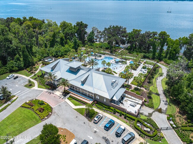 Building Photo - 27 Oak Pk Dr