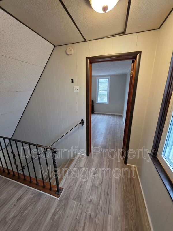 Building Photo - 2504 Olympia St