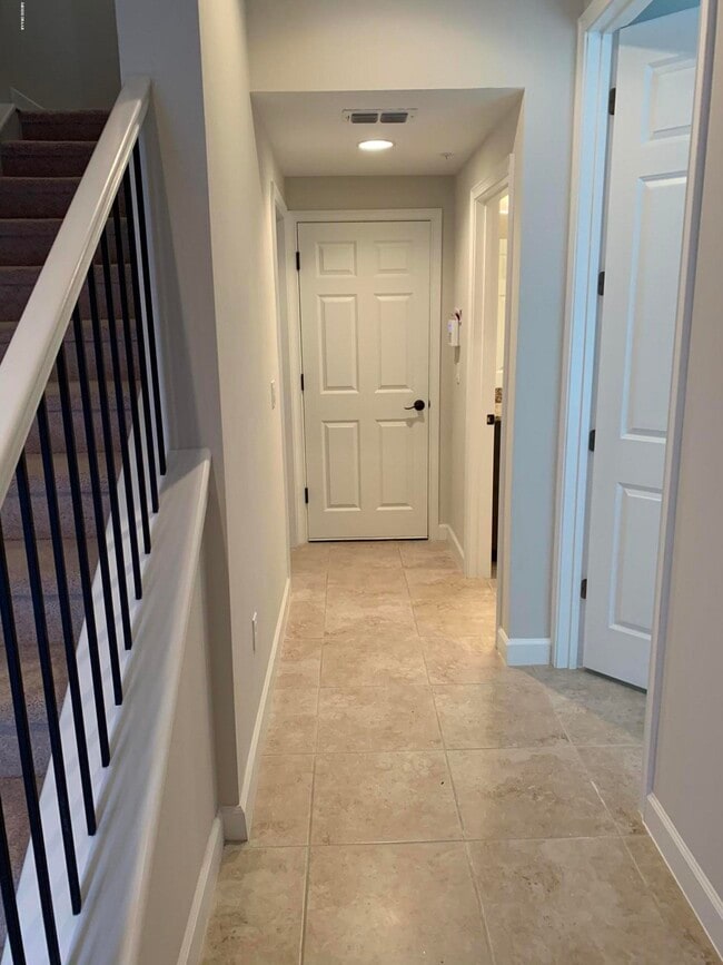 Building Photo - 1296 Bolton Pl