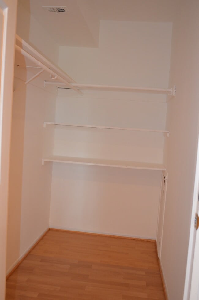 Building Photo - 4600B Acton Ct