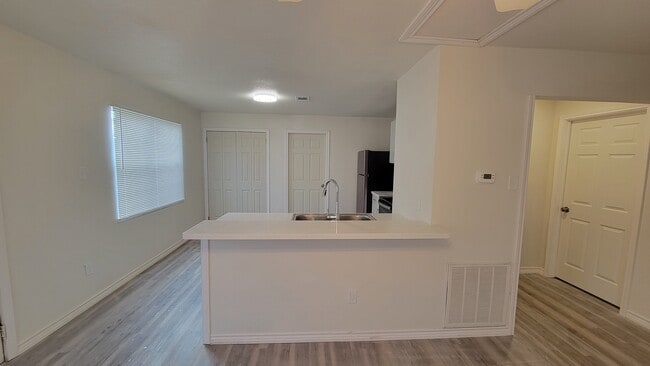 Building Photo - 109 Will St