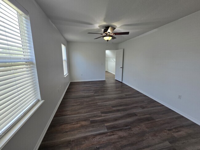 Building Photo - 110 Pine Bluff Blvd W