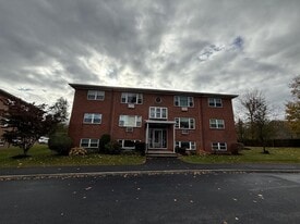 Building Photo - 21 Warren St