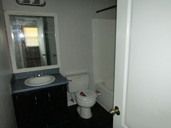 Building Photo - 110 Tempest Ln