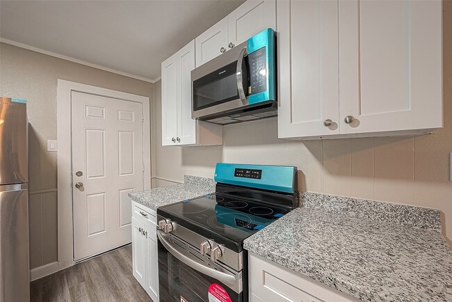 Building Photo - 4 Jennische St