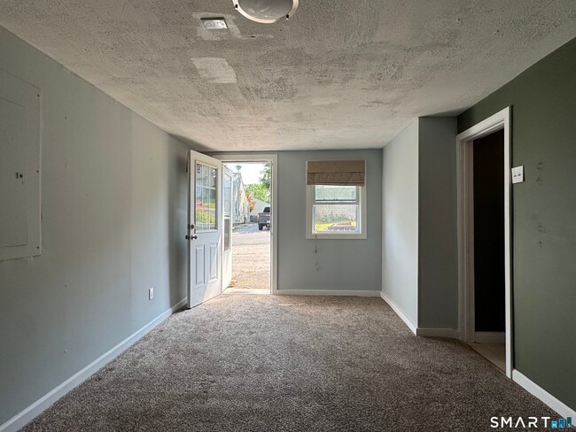 Building Photo - 118 Pullen Ave