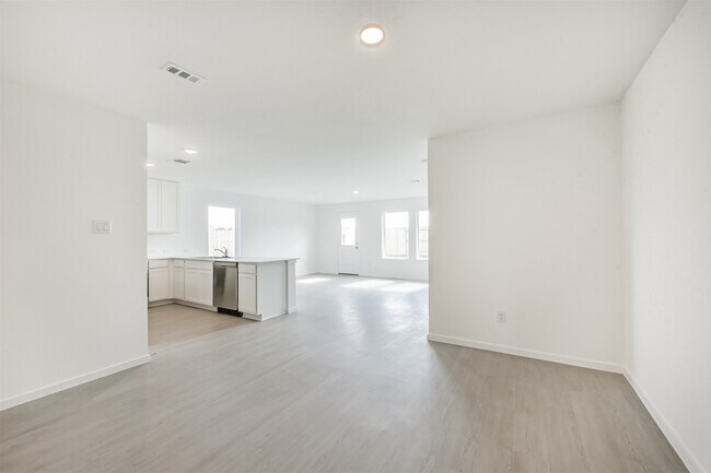 Building Photo - 710 Zuppino Ln