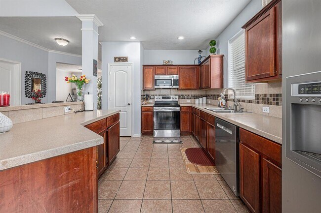 Building Photo - 7010 Paradise Park Bend