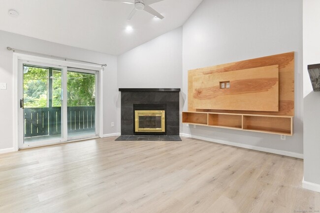 Building Photo - 48 Spyglass Cir