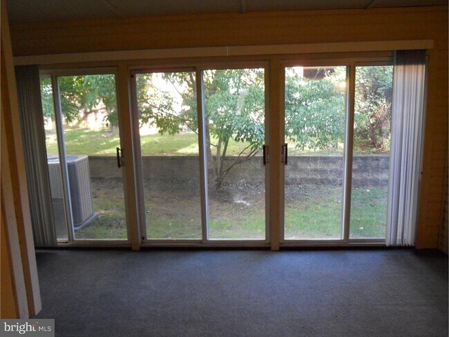 Building Photo - 309 Headhouse Ct