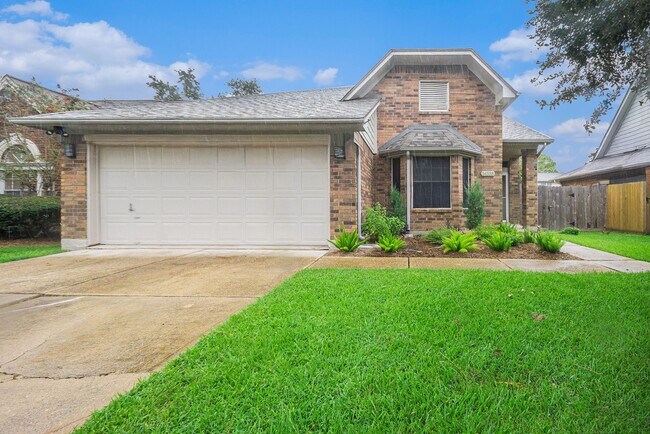 Building Photo - 14335 Fair Knoll Way