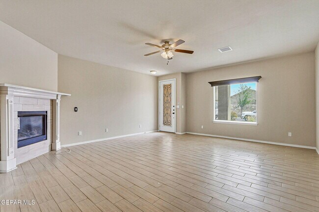 Building Photo - 7533 Red Cedar Dr