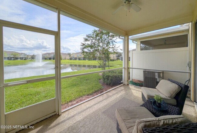Building Photo - 6846 Roundleaf Dr