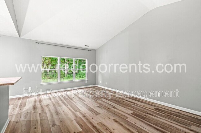 Building Photo - 5841 Hornbean Ct