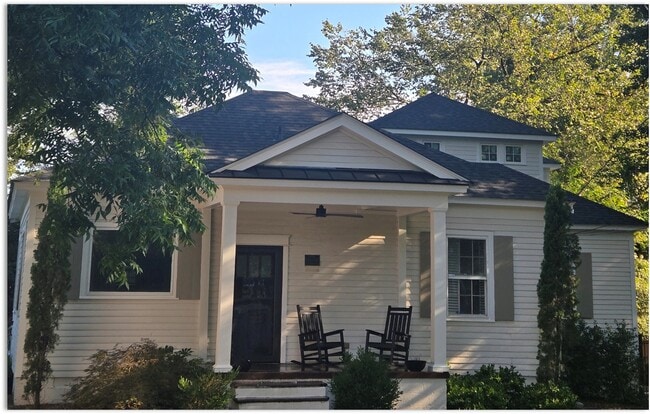 Primary Photo - 1579 Vesta Ave