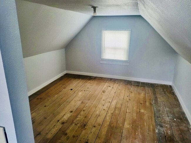 Building Photo - 312 E Electric St