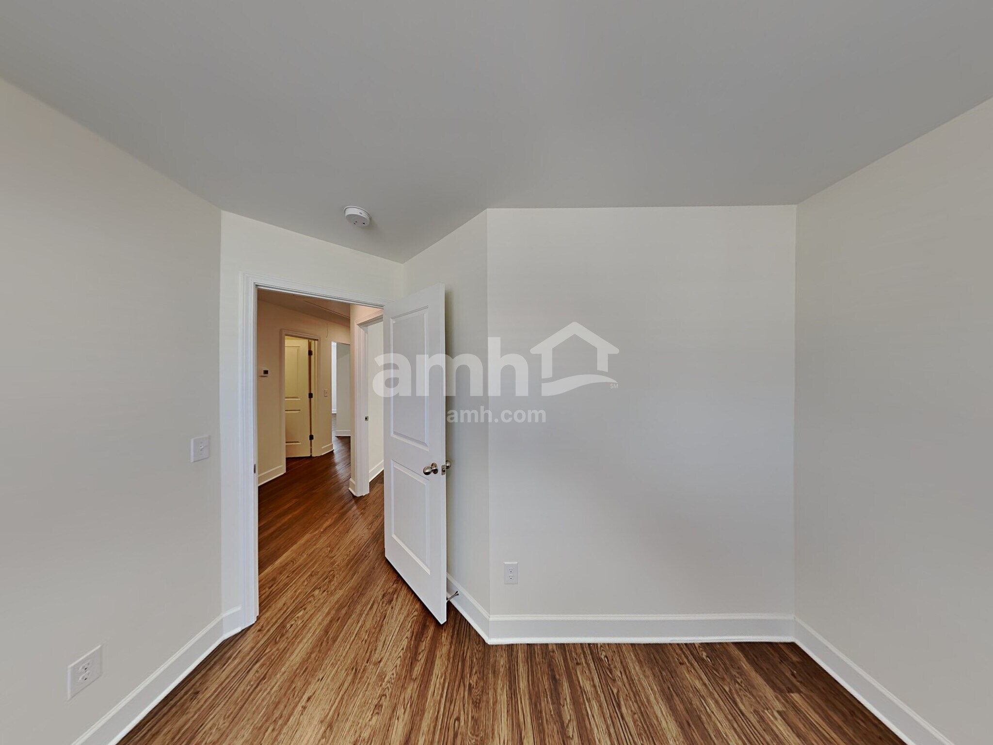 Building Photo - 5072 Trailwater Dr