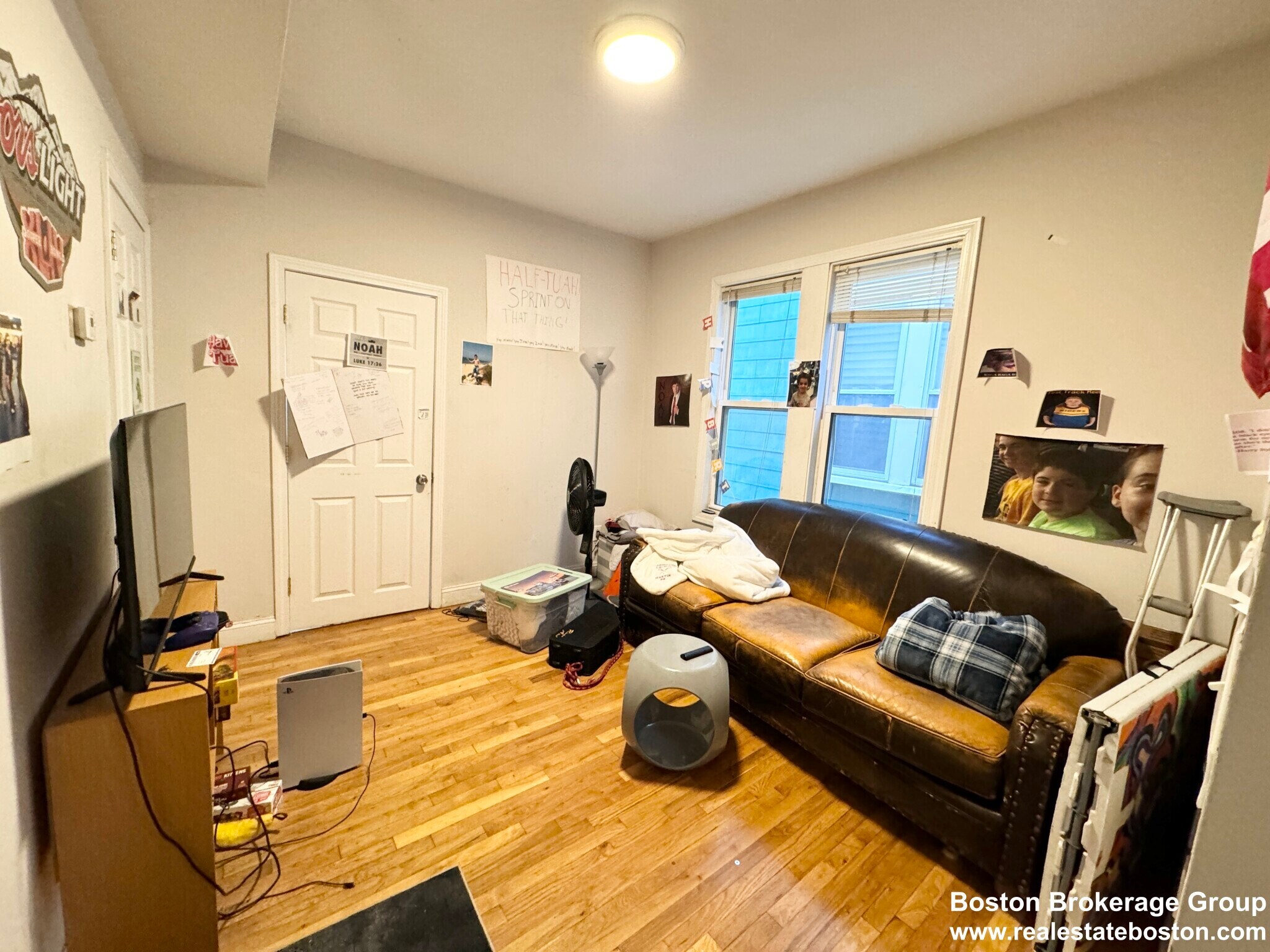 Building Photo - 731 Parker St