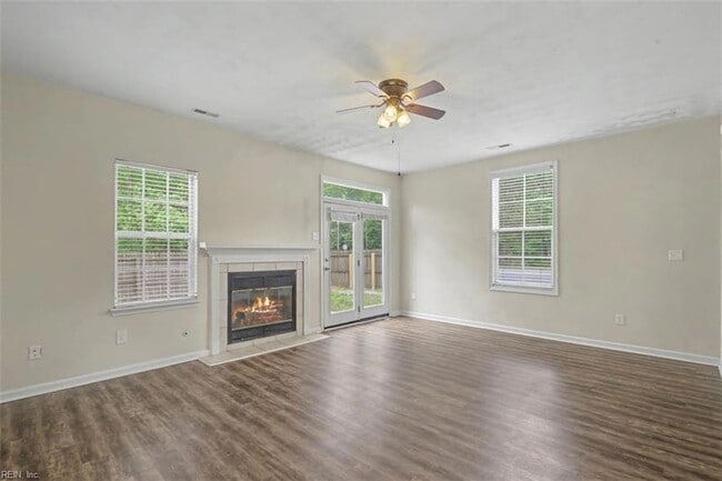 Building Photo - 601 Huntly Dr