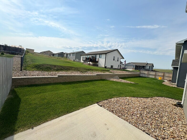 Building Photo - 601 Copperfield Dr