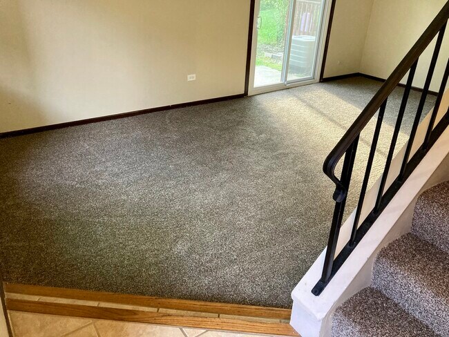 Building Photo - 12752 Kenneth Ave