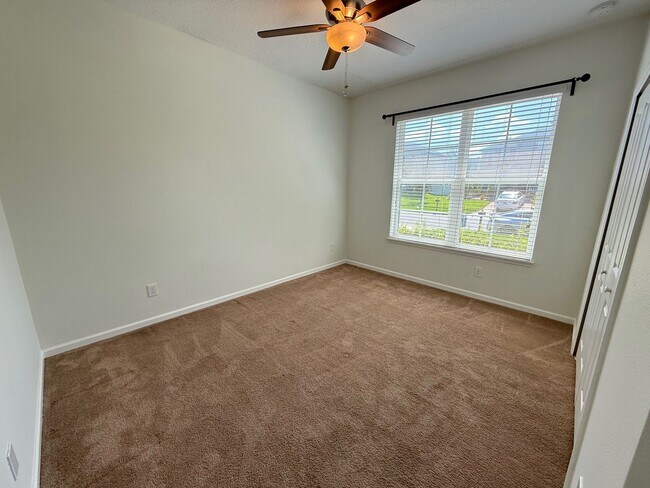 Building Photo - 4/3.5 Home in Gated Community